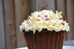 Giant Cupcake cake