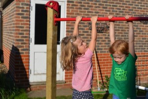 garden pull up bar