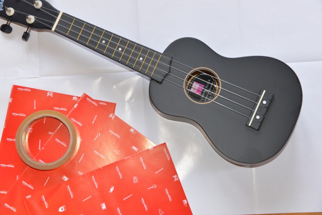 how to wrap a ukulele