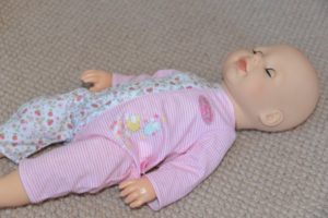 Baby Annabell lie down