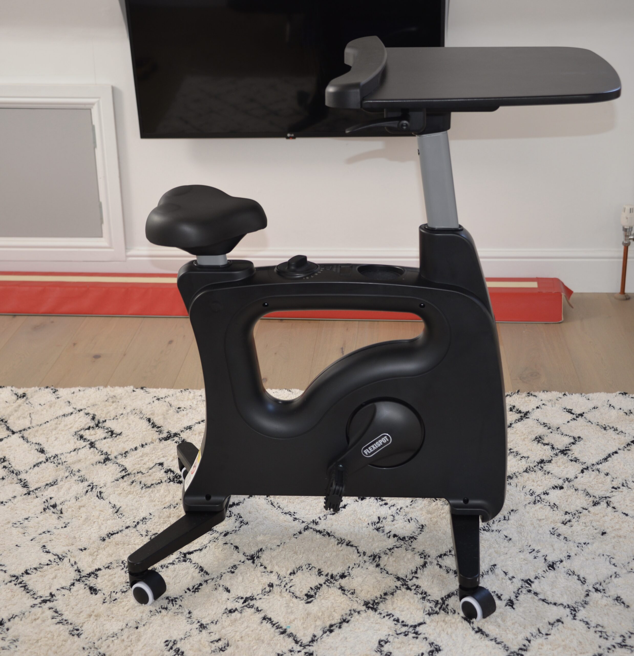 V9 Pro Desk bike