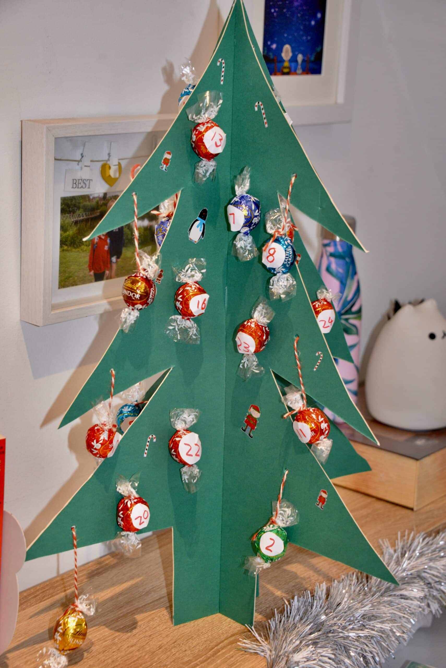 Lindt Lindor Advent Calendar 2025 Kai Bennett