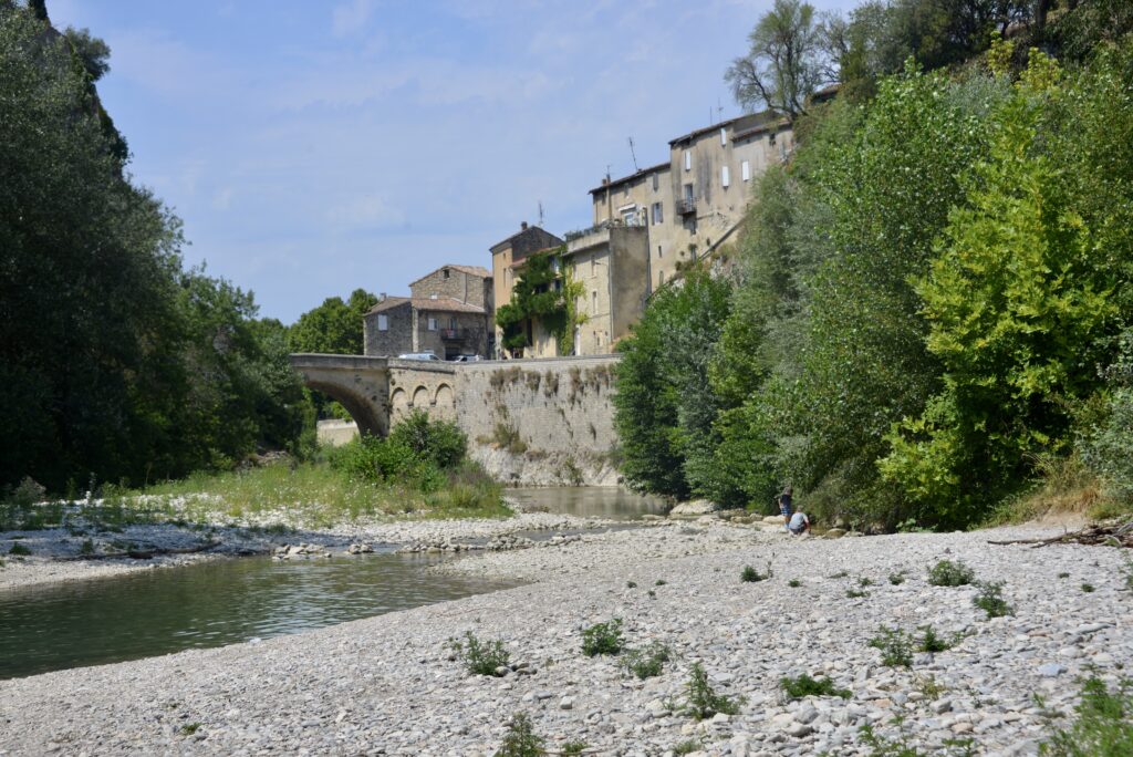 River Ourverze with the roman bridge and town of Vaison-la-Romaine in the background