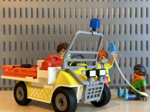 Playmobil ambulance rescue cart